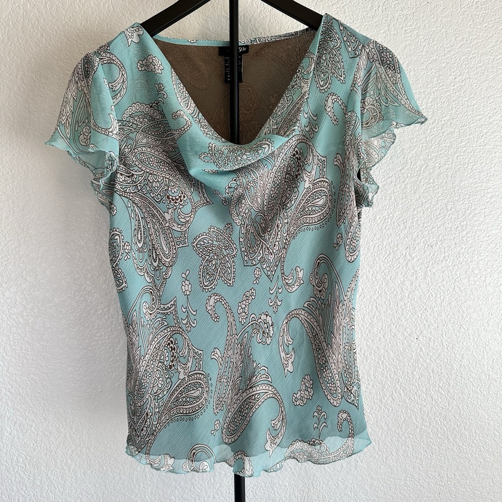East 5th Size Medium‎ Short Sleeve Blouse